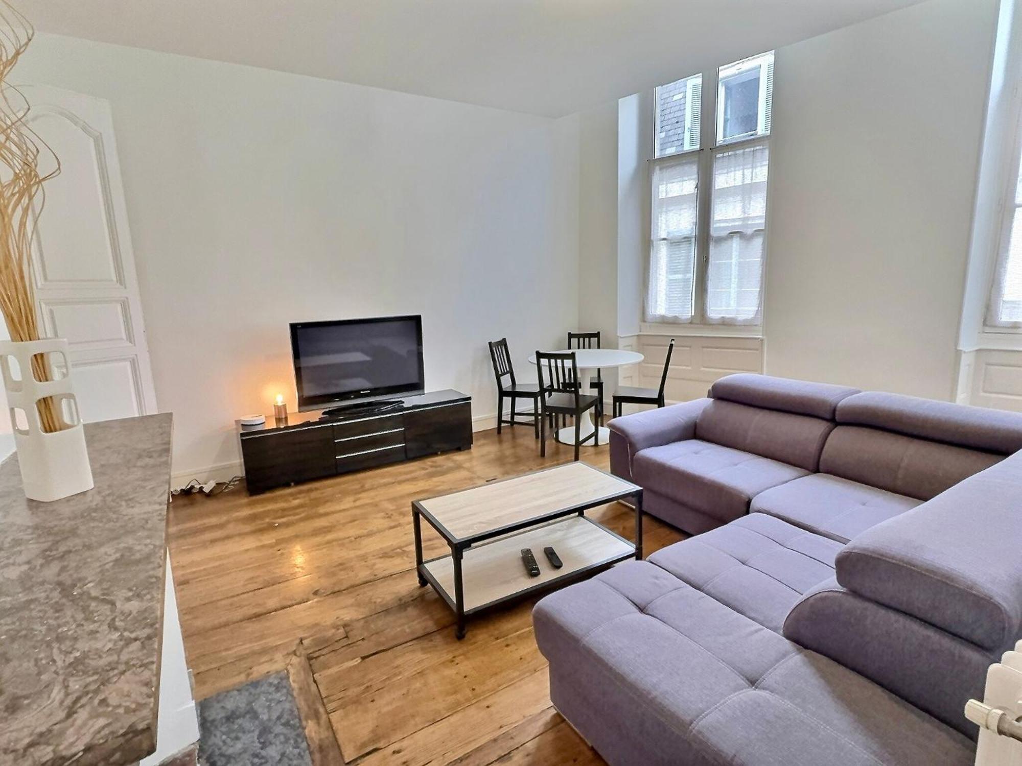 Wonderhost, Superbes Volumes Et Charme De L'Ancien Apartment Pau Exterior photo